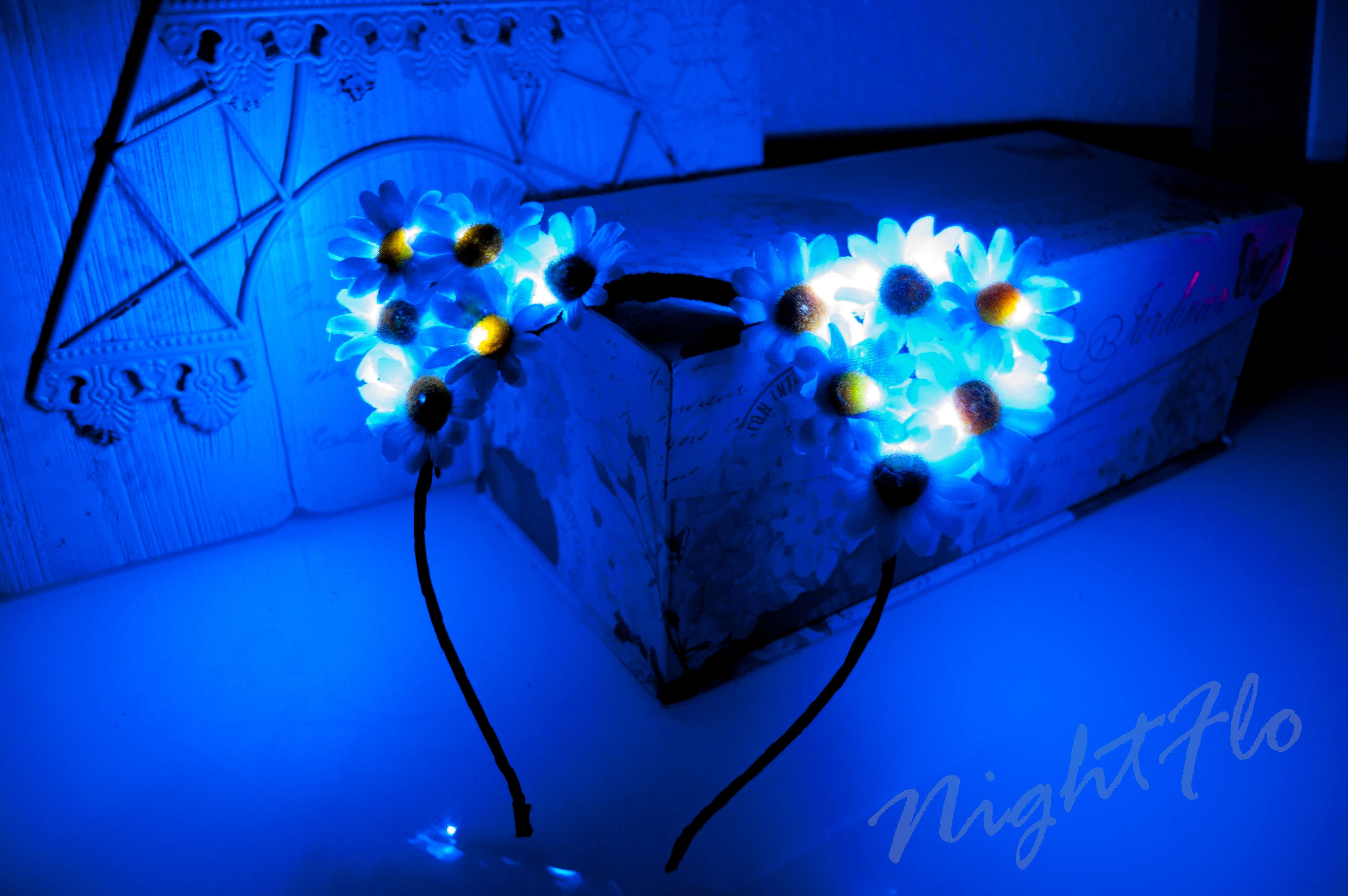 Sky Blue Daisy Floral Kitty Ears Headband – Blue & White Daisy Kitty Ears w Optional LED Light-Up Finish